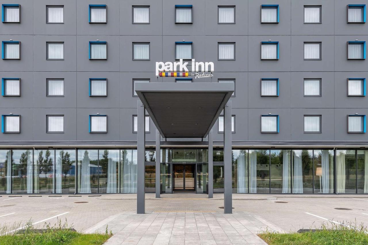 Park Inn By Radisson Vilnius Airport Hotel & Conference Centre Zewnętrze zdjęcie