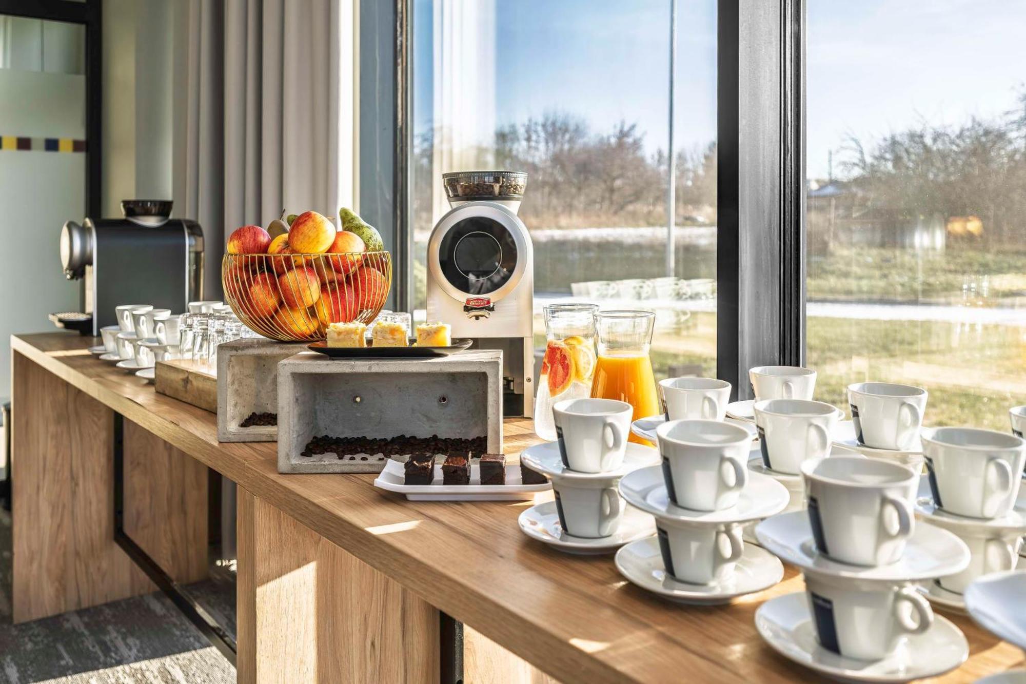 Park Inn By Radisson Vilnius Airport Hotel & Conference Centre Zewnętrze zdjęcie